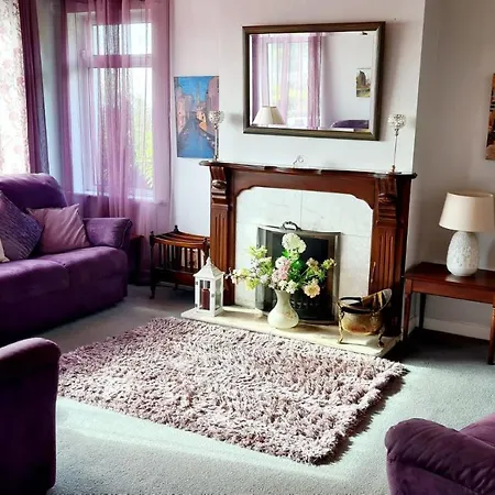 Spacious Seaside Bungalow With Harbour Views * Crosshaven